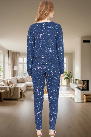 Kadın Uzun Kollu Pamuklu Pijama Takımı Galaksi Desenli Kış İçin Rahat Özenle Seçilmiş Premium Kalite