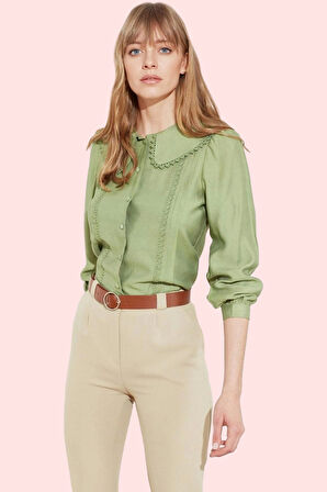 Kadın Regular Kalıp Uzun Kollu Gömlek Dantel Detaylı Bebe Yaka Viskoz Karışımlı Günlük Kullanım