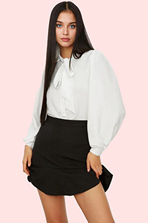 Kadın Balon Kol Uzun Kollu Gömlek Boyundan Bağlamalı Düz Desen Regular Kalıp Günlük Kullanım