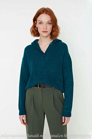 Kadın Oversize Düşük Kol Kapüşonlu Triko Kazak Günlük Rahat ve Şık Kışlık Kombinlerin Anahtarı