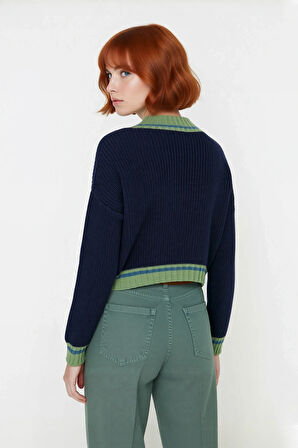 Kadın Oversize V Yaka Renk Bloklu Triko Kazak Soğuk Havalar İçin Basic Crop Uzun Kol Stil.