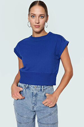 Bisiklet Yaka Kolsuz Örme Bluz Crop Fit Yazlık Günlük Zarifane Tasarım Dayanıklı Malzeme