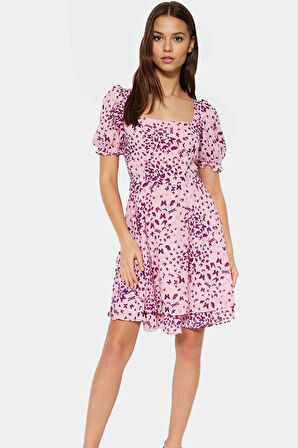 Şifon Mini Elbise Balon Kol Kare Yaka Yazlık Dokuma Uzun Ömürlü Zarifane Tasarım Şık Görünüm