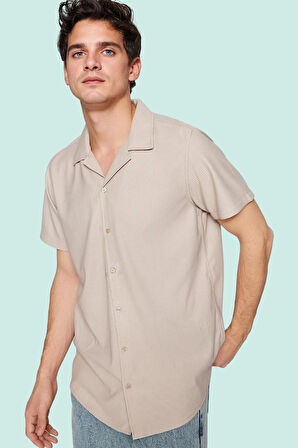 Erkek Regular Fit Apaş Yaka Kısa Kollu Gömlek Rahat Günlük Kullanım Yaz Aylarının Vazgeçilmezi