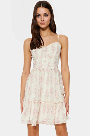 Yazlık Çiçekli Mini Şifon Elbise Astarlı Kalp Yaka Dokuma Dayanıklı Malzeme Modern Stil
