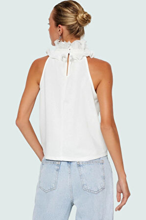 Halter Yaka Fırfırlı Bluz Örme Kumaştan Şık Modern Stil Premium Kalite Trend Tasarım