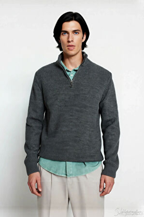 Erkek Regular Fit Düz Fermuarlı Dik Yaka Triko Kazak Kışlık Soğuk Hava Şıklığı İçin Mükemmel Seçim.