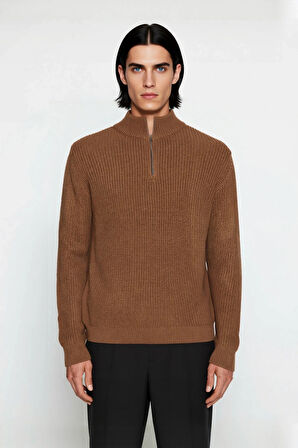 Erkek Regular Fit Düz Fermuarlı Dik Yaka Triko Kazak Kışlık Soğuk Hava Şıklığı İçin Mükemmel Seçim.