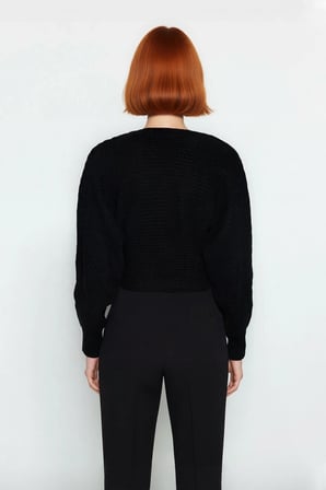 Kadın Kruvaze V Yaka Crop Triko Kazak Regular Kalıp Uzun Kollu Basic Siluet Kış Koleksiyonu