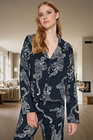 Kadın Kaplan Desenli Viskoz Pijama Takımı Rahat Şık Kışlık Görünüm Özenle Seçilmiş Modern Stil