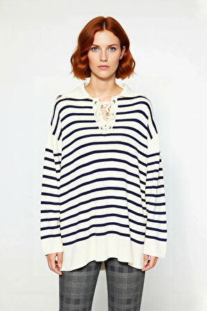 Kadın Relaxed Kalıp Çizgili Bağcıklı Yaka Triko Kazak Günlük Kullanım İçin İdeal Seçim Kaliteli