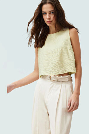 Yazlık Kolsuz Crop Bluz Rahat Günlük Polyester Dokuma Kumaş Ve Şık Özel Tasarım