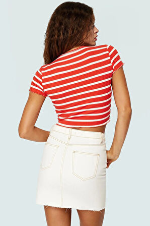 Çizgili Fitted Crop Kısa Kollu Örme Bluz Rahat Günlük Stil Zarifane Tasarım Premium Kalite