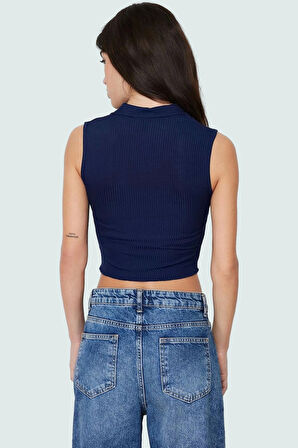 Kadın Polo Yaka Crop Örme Bluz Yazlık Rahat Kombin Trend Tasarım Uzun Ömürlü Kaliteli İşçilik