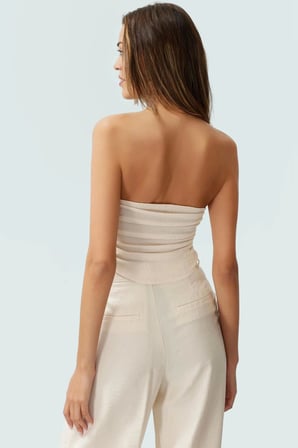 Fitted Straplez Crop Bluz Esnek Örme Kumaş Günlük Stil Özel Tasarım Konforlu Kesim Mükemmel Uyum