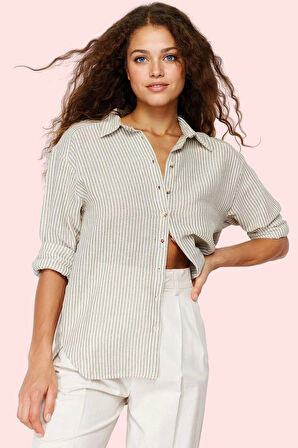 Kadın Oversize Çizgili Keten Görünümlü Gömlek Günlük Stil Hafta Sonu Yaz Aylarının Vazgeçilmezi