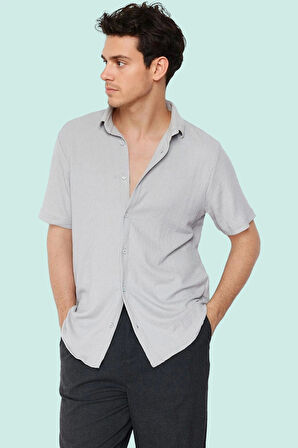 Erkek Basic Siluet Kısa Kol Gömlek Yaka Düğmeli Örme Rahat Günlük Yaz Aylarının Vazgeçilmezi