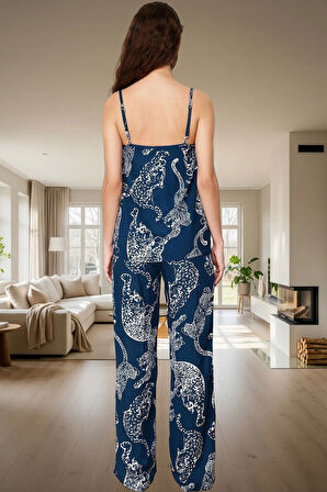 Kadın V Yaka İnce Askılı Kaplan Desenli Viskoz Pijama Takımı Modern Stil Şık Görünüm Seçkin Malzeme