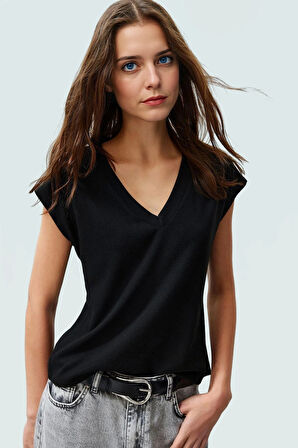 Kadın V Yaka Viskoz Bluz Regular Kalıp Günlük Stil Uzun Ömürlü Dayanıklı Malzeme Rahat Ve Şık