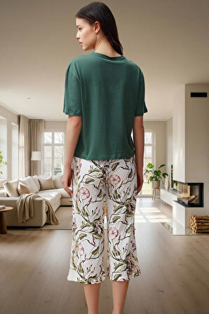 Kadın Çiçekli Pijama Takımı Rahat Pamuklu Örme Kumaş Trend Tasarım Yüksek Kalite Modern Stil