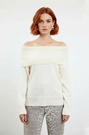 Kadınlara Özel Regular Kalıp Carmen Yaka Triko Kazak Kış Şıklığı İçin İdeal Uzun Kollu Tasarım