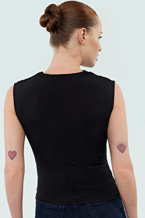 Kadın V Yaka Kolsuz Büzgü Detaylı Örme Bluz Özenle Seçilmiş Premium Kalite Uzun Ömürlü