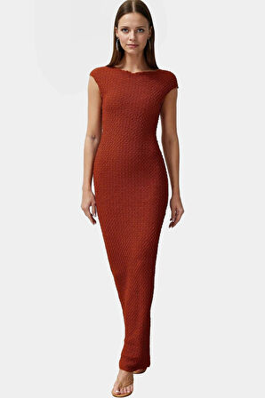 Şık Yazlık Örme Midi Elbise Bodycon Kalıp Kayık Yaka Esnek Kumaş Rahat Ve