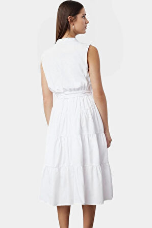 Yazlık Çiçekli Nakışlı Midi Elbise Rahat Günlük Stil Premium Kalite Özel Tasarım Modern