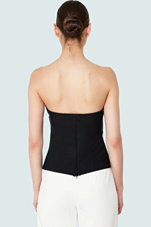 Straplez Fitted Dokuma Bluz Şık ve Rahat Yazlık Trend Tasarım Seçkin Malzeme