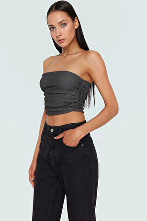 Fitted Straplez Crop Bluz Esnek Örme Kumaş Günlük Stil Özel Tasarım Konforlu Kesim Mükemmel Uyum