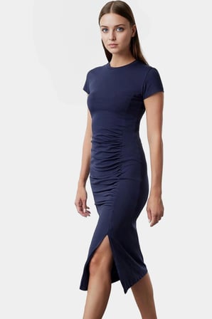 Şık Pamuklu Midi Elbise Bodycon Kalıp Büzgü Detay Yazlık Seçkin Malzeme Uzun Ömürlü