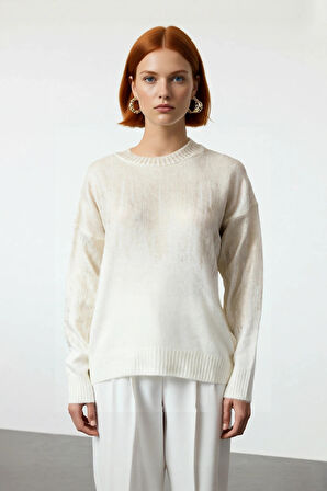 Kadın Oversize Basic Bisiklet Yaka Uzun Kollu Gri Triko Kazak Metalik Dokusuyla Şıklığı Yakala