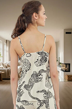 Kadın V Yaka İnce Askılı Kaplan Desenli Viskoz Pijama Takımı Modern Stil Şık Görünüm Seçkin Malzeme