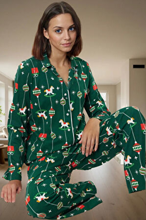 Kadın Yılbaşı Desenli Pamuklu Pijama Takımı Konforlu Kesim Yüksek Kalite Profesyonel Görünüm
