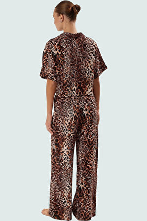 Şık Leopar Desenli Viskoz Plaj Takımı Rahat Kesim Yazlık Kombin Kaliteli İşçilik Trend Tasarım