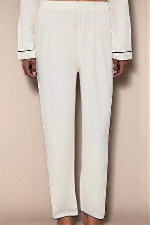 Kadın Şık Rahat Uzun Kollu Boru Paça Kalpli Biyeli Viskon Dokuma Pijama Takımı