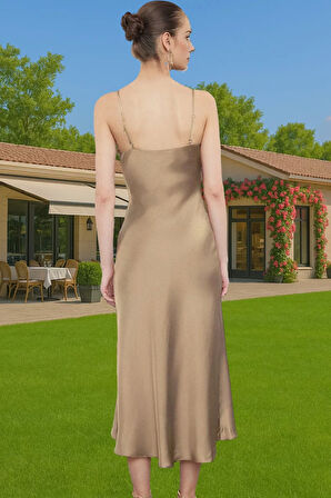 Şık Saten Midi Abiye Elbise Polyester Kumaştan Özel Tasarım Uzun Ömürlü Profesyonel Görünüm