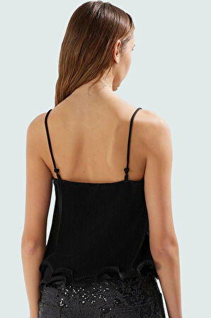Pilise Crop Bluz Fitted Kalıp Polyester Yazlık Şık Seçkin Malzeme Rahat Ve