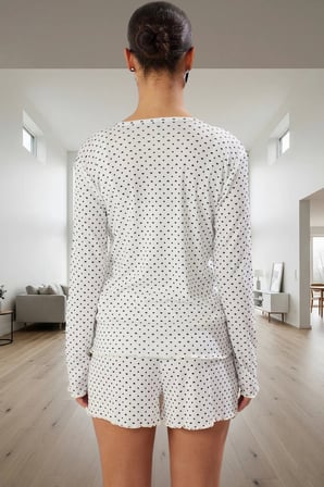 Kadın Kalpli Desenli Örme Pijama Takımı Rahat Ev Giyim Seti Konforlu Kesim Profesyonel Görünüm