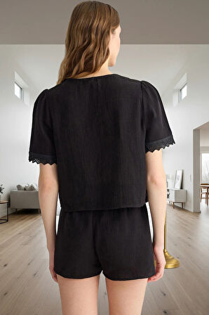 Kadın Pamuklu Müslin Pijama Takımı V Yaka Brodeli Detaylı Rahat Premium Kalite Kullanım