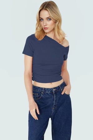 Crop Kısa Kollu Örme Bluz Asimetrik Yaka Günlük Stil Uzun Ömürlü Konforlu Kesim Mükemmel Uyum