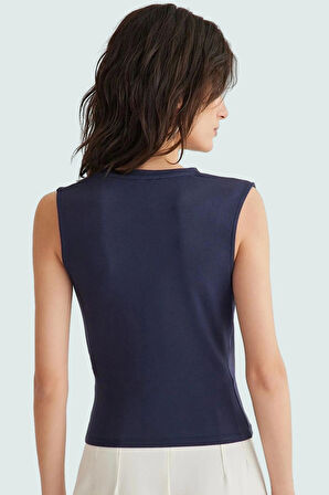 Viskon Büzgü Detaylı Fitted Kolsuz Bluz Premium Kalite Şık Görünüm Zarifane Tasarım