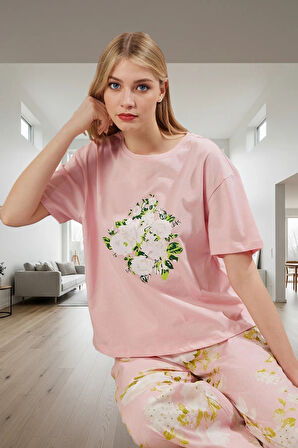 Kadın Pamuklu Çiçekli Pijama Takımı Rahat Ev Giyim Seti Özenle Seçilmiş Modern Stil