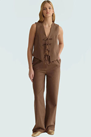 Kadın Keten Görünümlü Bağlamalı Bluz Ve Geniş Paça Pantolon Takım Konforlu Kesim Seçkin Malzeme