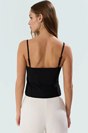 İnce Askılı Fitted Örme Bluz Yazlık Polyester Elastan Profesyonel Görünüm Konforlu Kesim