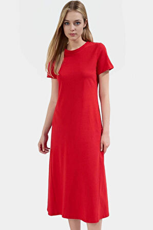 Kadın Midi Boy Örme T shirt Elbise Günlük Kullanım Konforlu Kesim Seçkin Malzeme Rahat Ve Şık