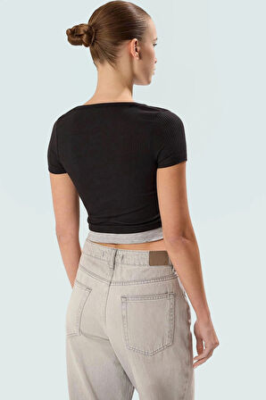 Fitted Vücudu Saran Kısa Bluz Kaşkorse Örme Polyester Yazlık Seçkin Malzeme Yüksek Kalite