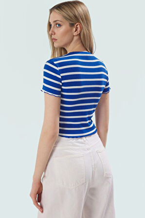 Çizgili Fitted Crop Kısa Kollu Örme Bluz Rahat Günlük Stil Zarifane Tasarım Premium Kalite