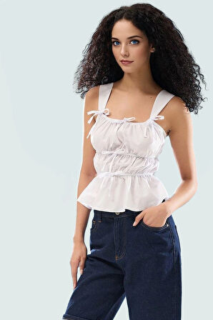 Kare Yaka Askılı Büzgülü Bluz Rahat Yazlık Dokuma Pamuk Dayanıklı Malzeme Şık Görünüm