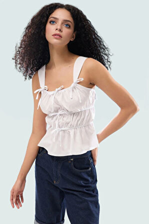 Kare Yaka Askılı Büzgülü Bluz Rahat Yazlık Dokuma Pamuk Dayanıklı Malzeme Şık Görünüm